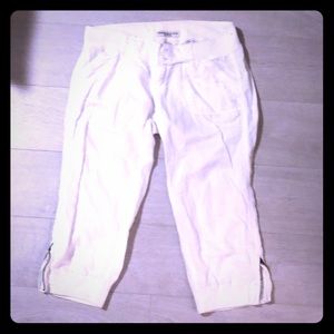 White Abercrombie & Fitch Cropped Pants Sz 2